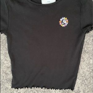 Black flower peace shirt
